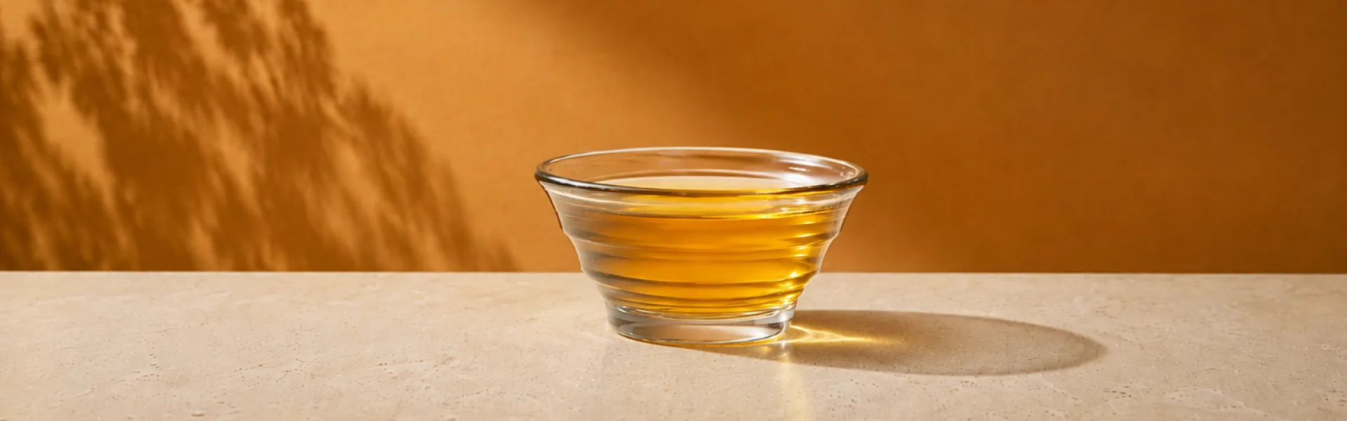 Song Zhong Dan Cong in a glass bowl